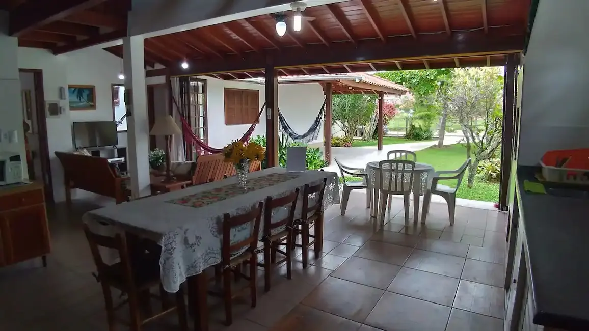 Foto 9 de Casa com 4 quartos à venda, 110m2 em Centro, Garopaba - SC