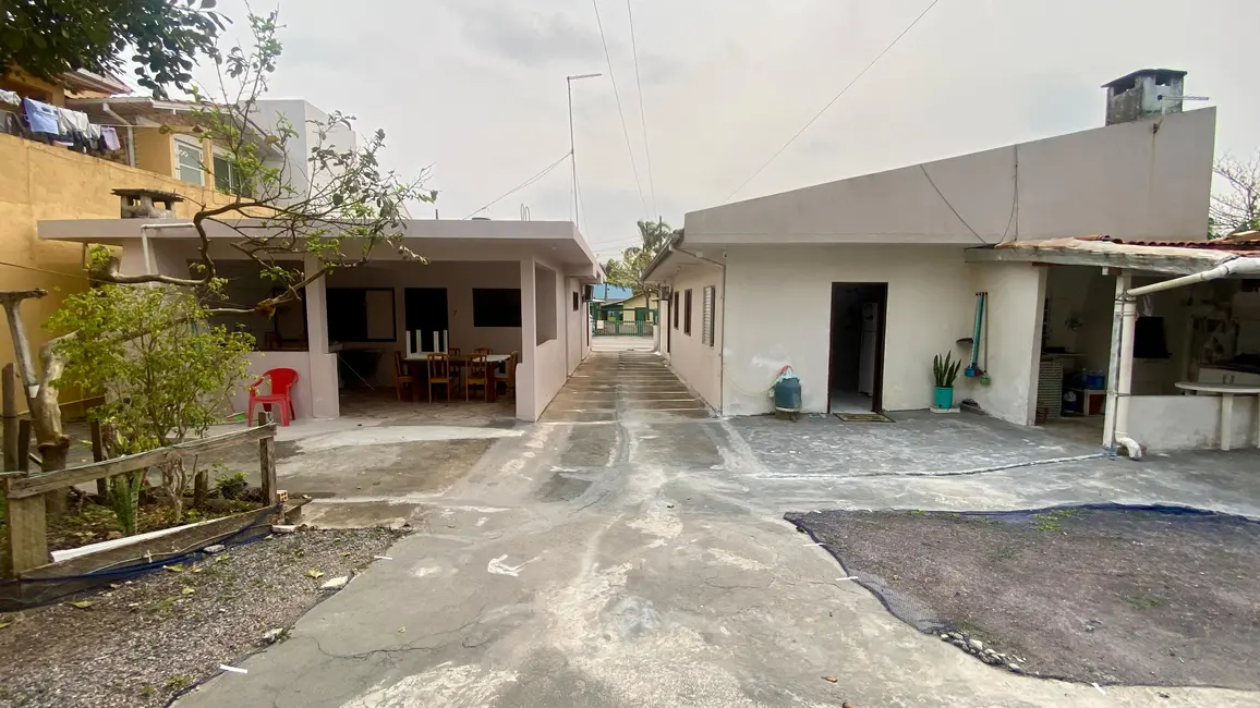 Foto 4 de Casa com 11 quartos à venda, 416m2 em Centro, Garopaba - SC