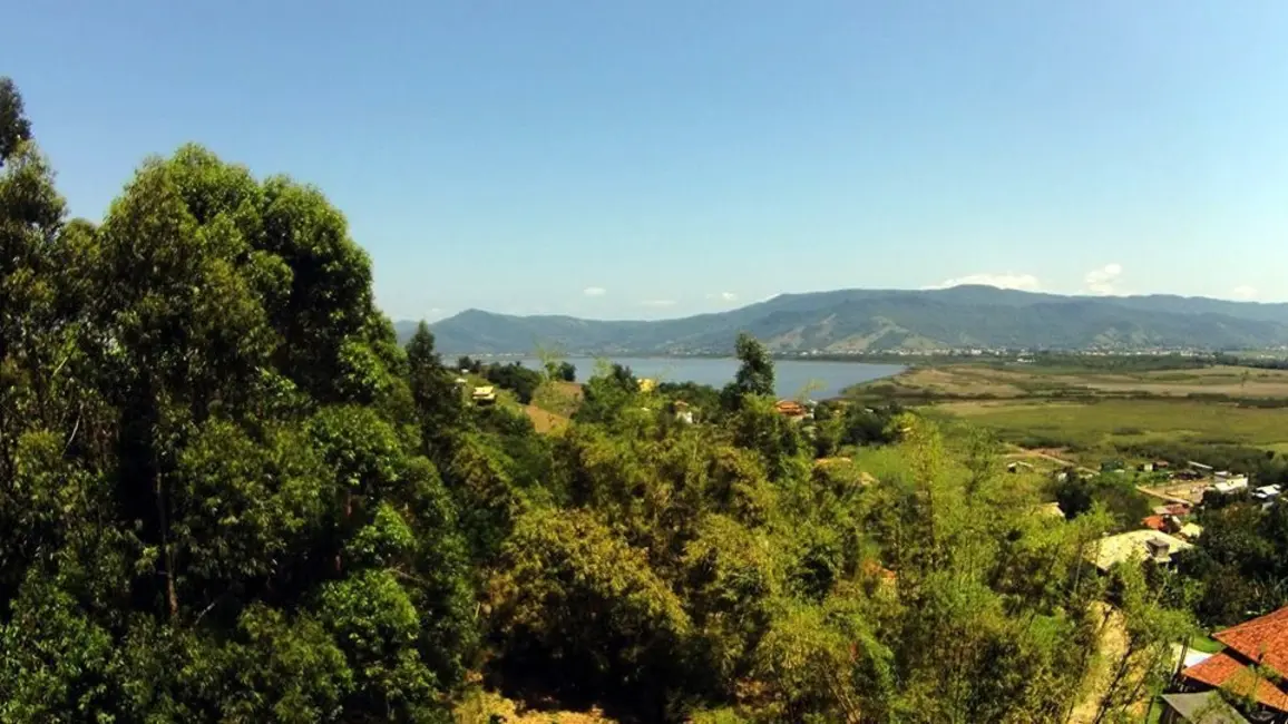 Foto 1 de Terreno / Lote à venda, 3013m2 em Garopaba - SC