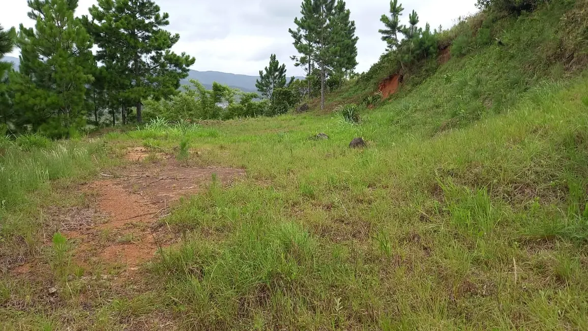 Foto 1 de Terreno / Lote à venda, 2640m2 em Garopaba - SC