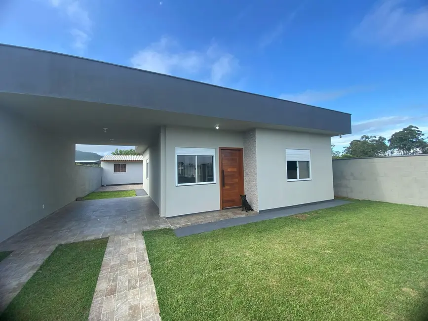 Foto 2 de Casa com 3 quartos à venda, 135m2 em Imbituba - SC