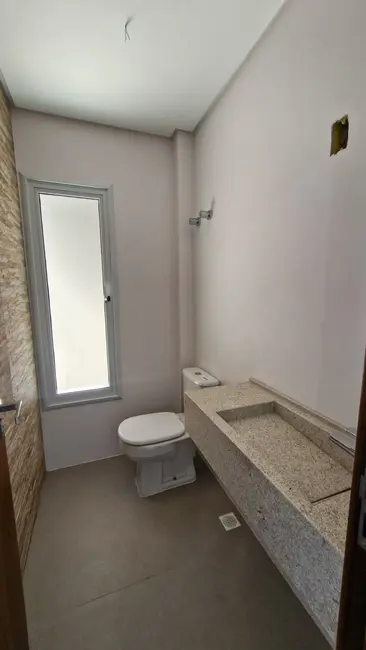 Foto 9 de Casa com 3 quartos à venda, 146m2 em Garopaba - SC