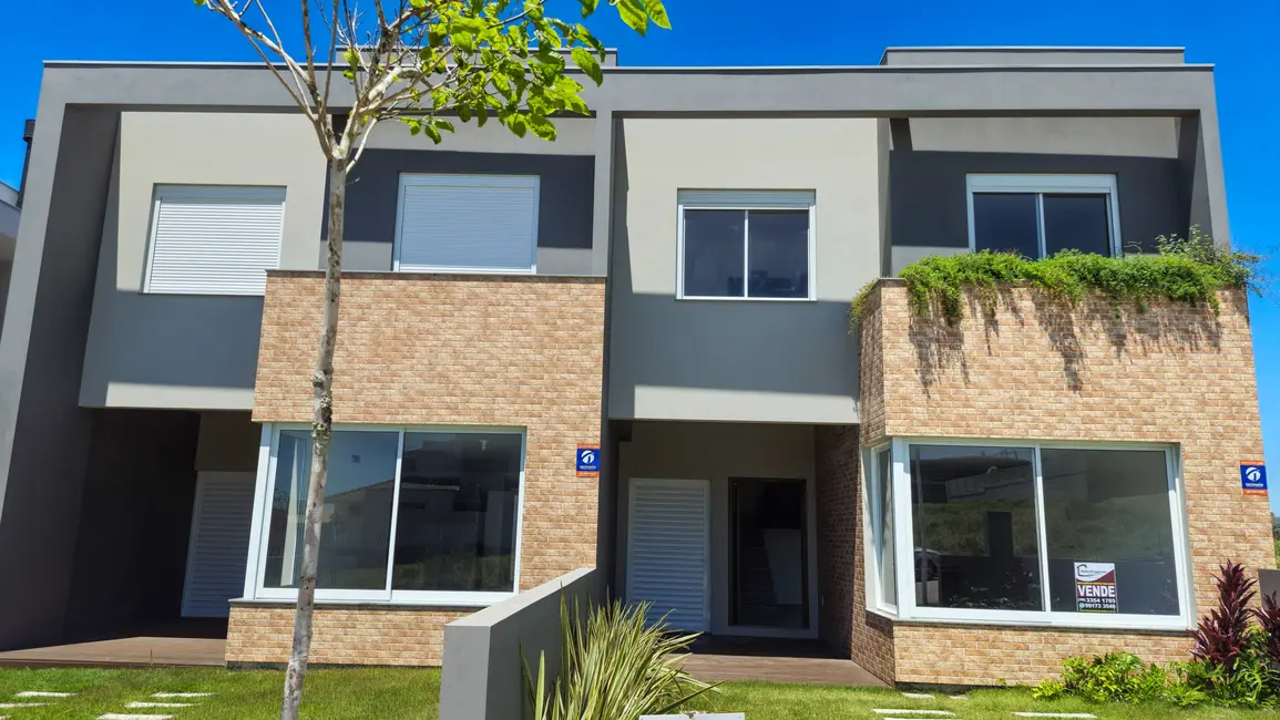 Foto 2 de Casa com 3 quartos à venda, 146m2 em Garopaba - SC