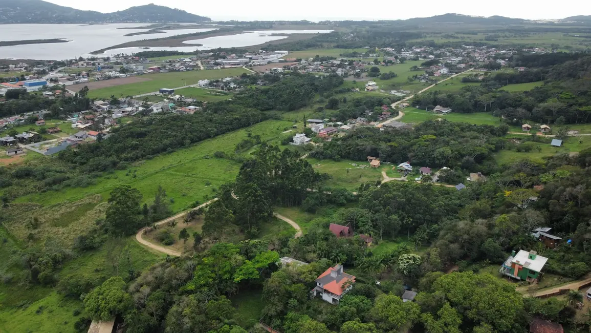 Foto 3 de Terreno / Lote à venda, 1528m2 em Garopaba - SC