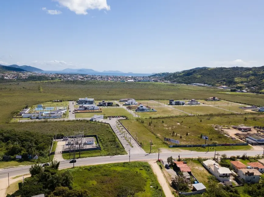 Foto 6 de Terreno / Lote à venda, 600m2 em Garopaba - SC