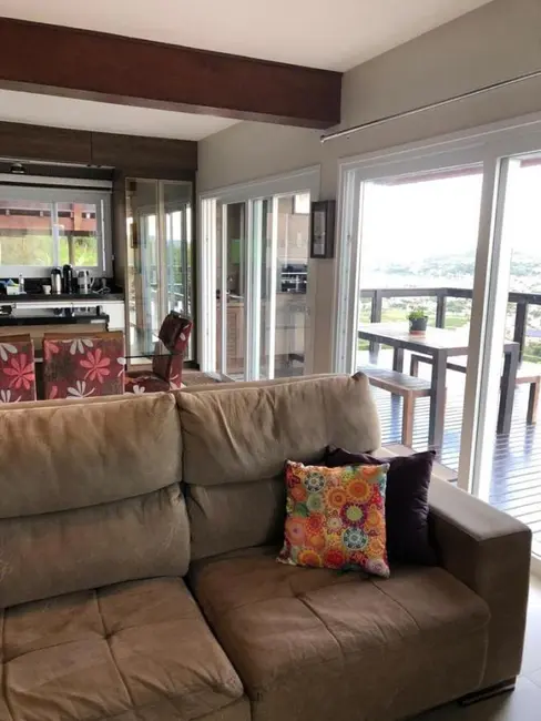 Foto 9 de Casa com 3 quartos à venda, 180m2 em Garopaba - SC