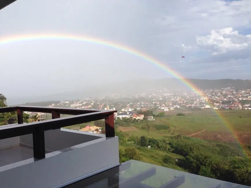 Foto 1 de Casa com 3 quartos à venda, 180m2 em Garopaba - SC