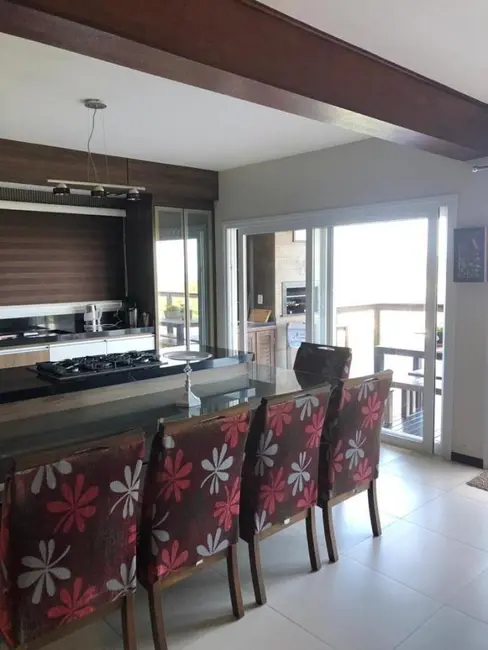 Foto 6 de Casa com 3 quartos à venda, 180m2 em Garopaba - SC