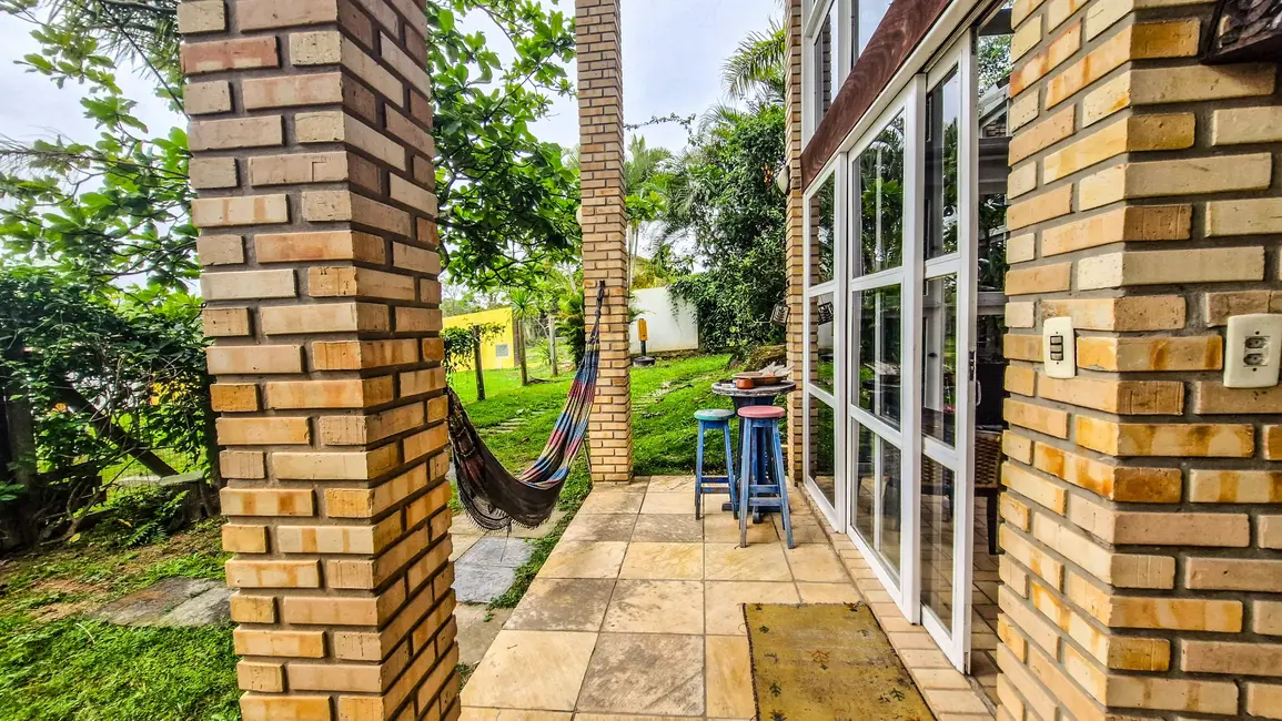Foto 8 de Casa com 3 quartos à venda, 192m2 em Imbituba - SC