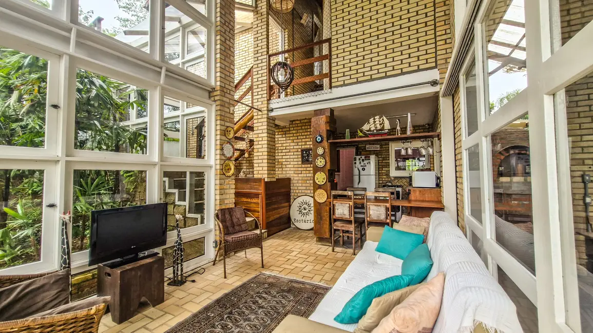 Foto 2 de Casa com 3 quartos à venda, 192m2 em Imbituba - SC