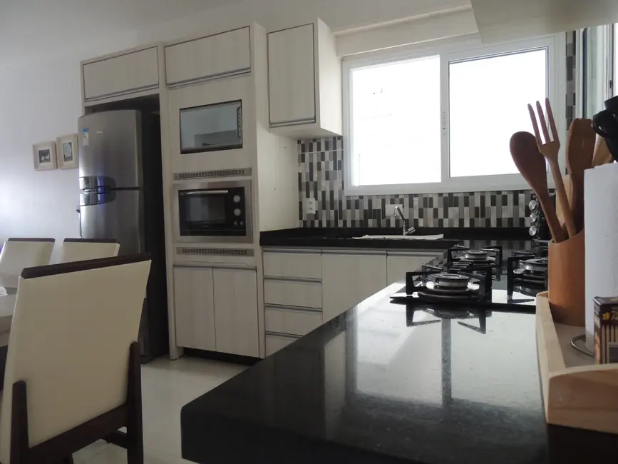 Foto 8 de Casa com 3 quartos à venda, 127m2 em Garopaba - SC