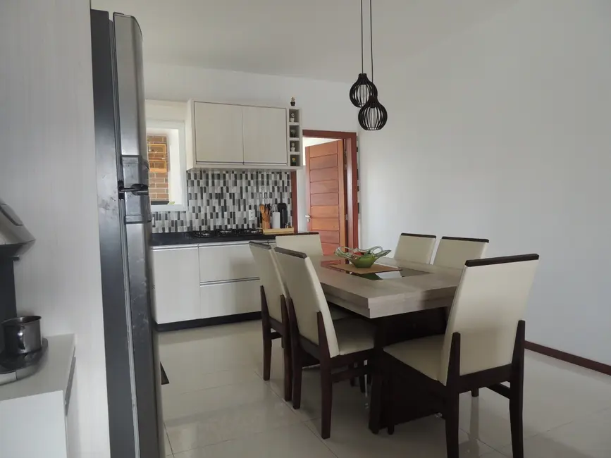 Foto 5 de Casa com 3 quartos à venda, 127m2 em Garopaba - SC