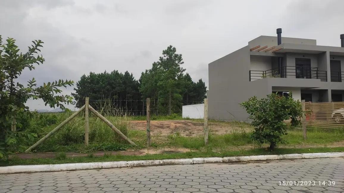 Foto 4 de Terreno / Lote à venda, 360m2 em Garopaba - SC