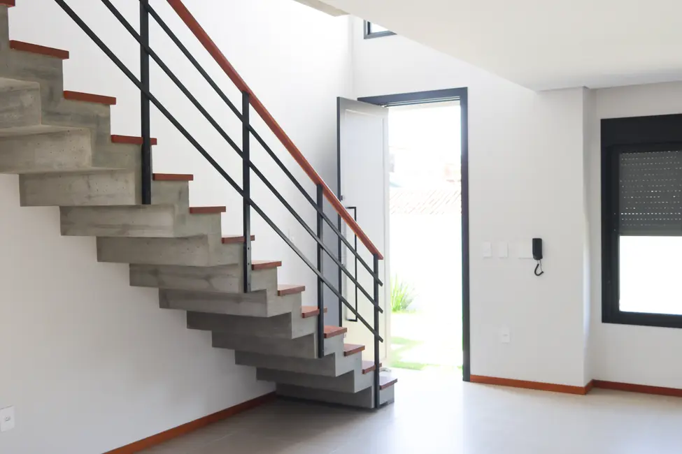 Foto 8 de Casa com 3 quartos à venda, 114m2 em Garopaba - SC