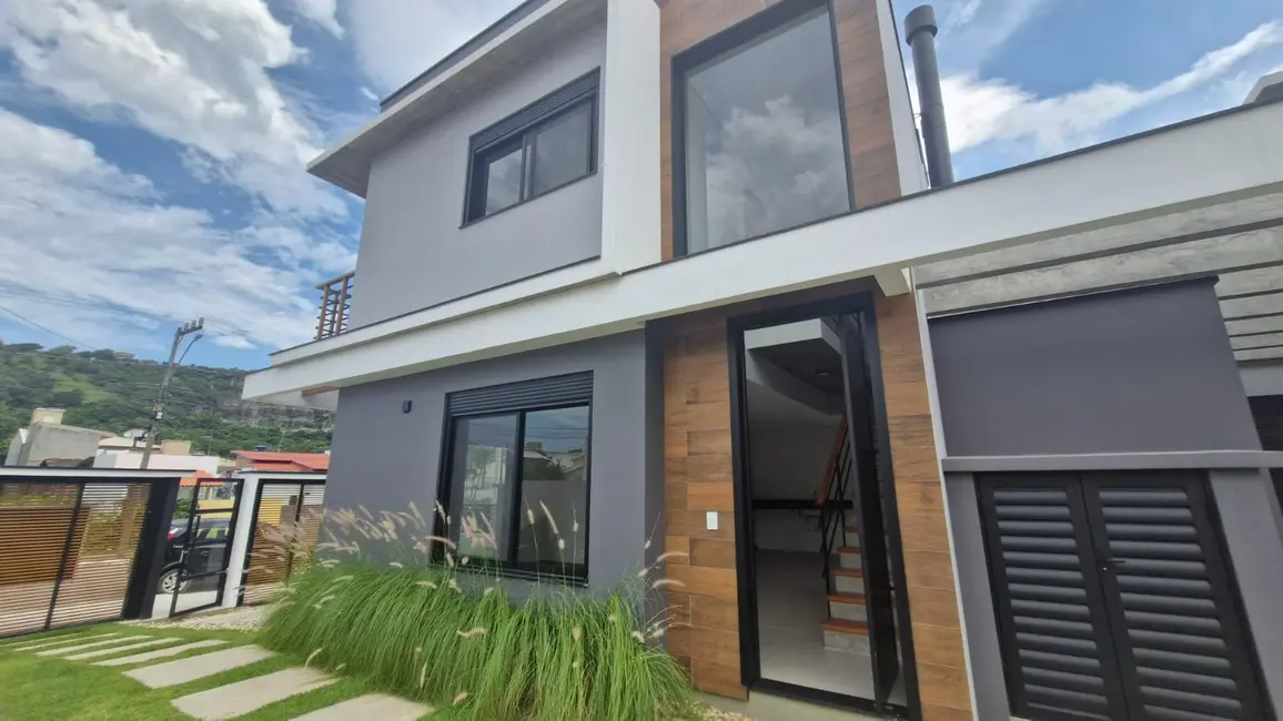 Foto 7 de Casa com 3 quartos à venda, 114m2 em Garopaba - SC