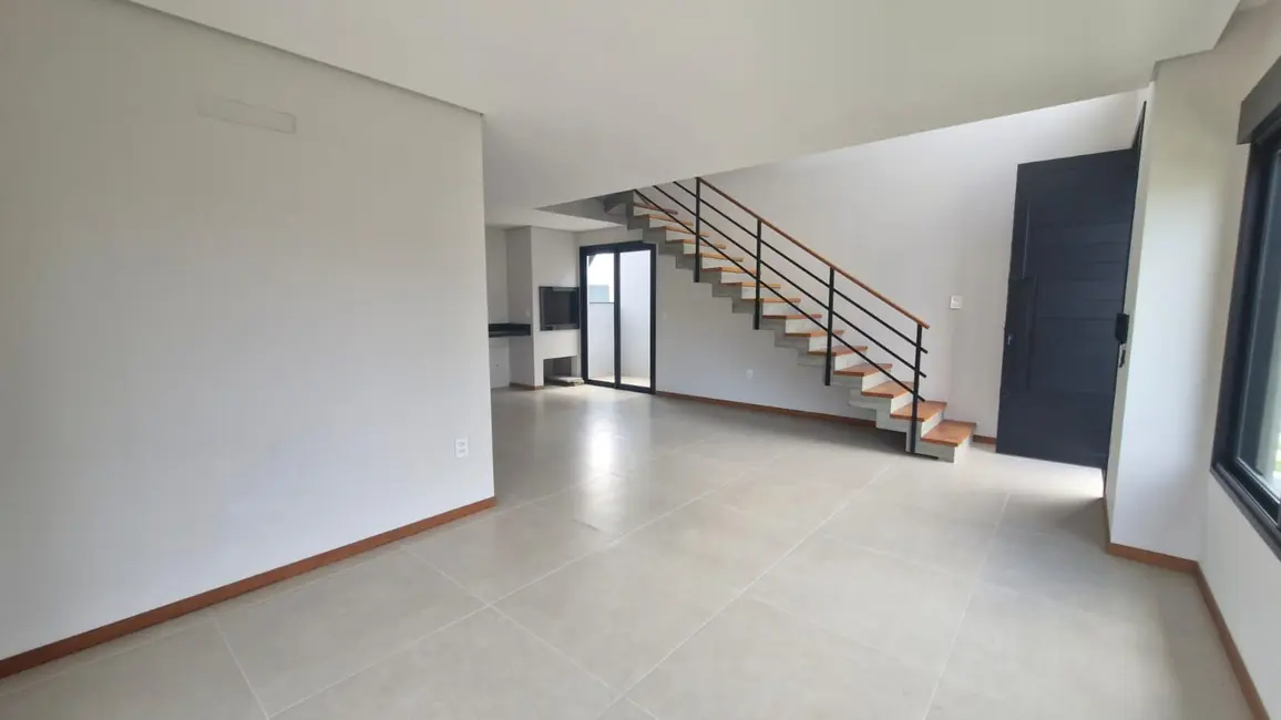 Foto 9 de Casa com 3 quartos à venda, 114m2 em Garopaba - SC