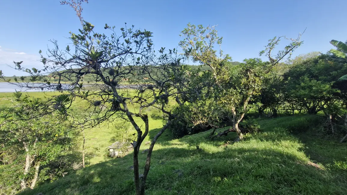 Foto 7 de Terreno / Lote à venda, 11070m2 em Garopaba - SC