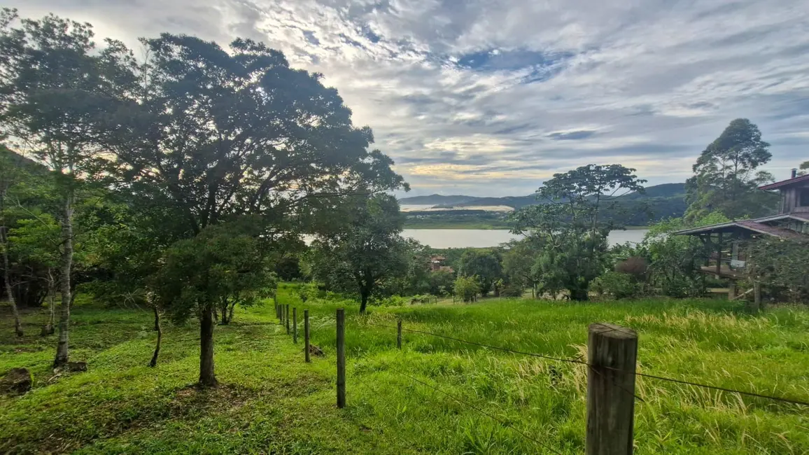Foto 9 de Terreno / Lote à venda, 3555m2 em Garopaba - SC