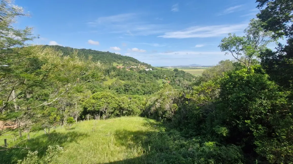 Foto 1 de Terreno / Lote à venda, 1000m2 em Garopaba - SC
