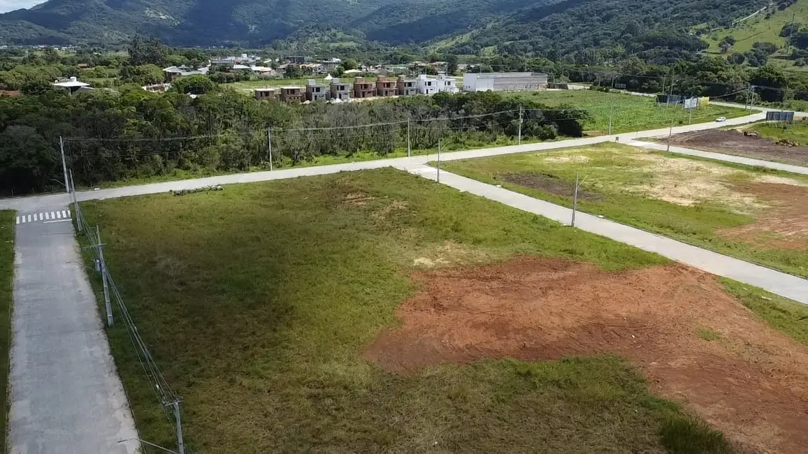 Foto 5 de Terreno / Lote à venda, 360m2 em Garopaba - SC