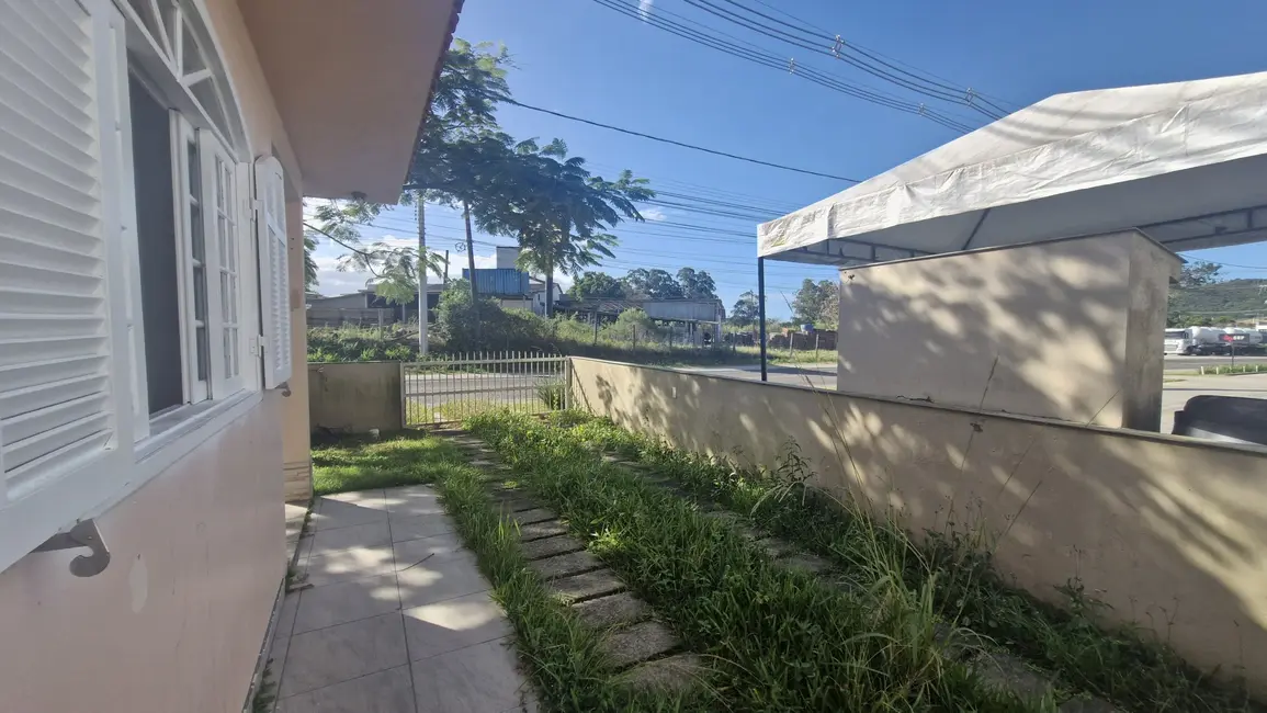 Foto 5 de Casa com 2 quartos à venda, 80m2 em Garopaba - SC