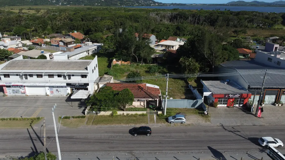 Foto 1 de Casa com 2 quartos à venda, 80m2 em Garopaba - SC