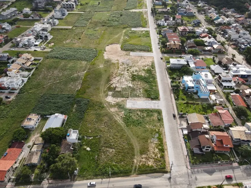 Foto 6 de Terreno / Lote à venda, 364m2 em Garopaba - SC