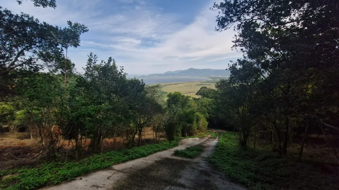 Foto 5 de Terreno / Lote à venda, 1224m2 em Garopaba - SC