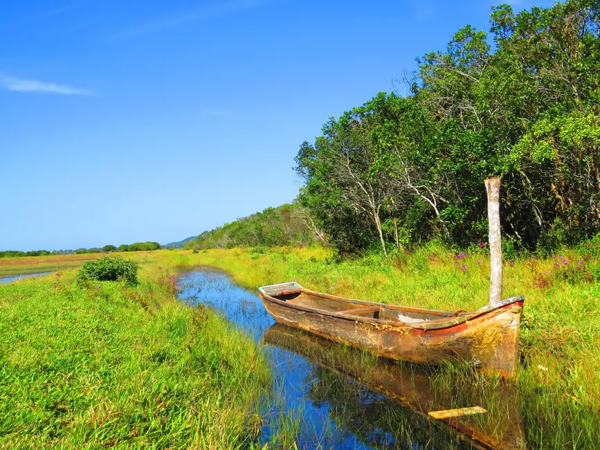 Foto 9 de Terreno / Lote à venda, 360m2 em Garopaba - SC
