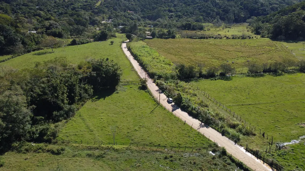 Foto 5 de Terreno / Lote à venda, 2276m2 em Garopaba - SC