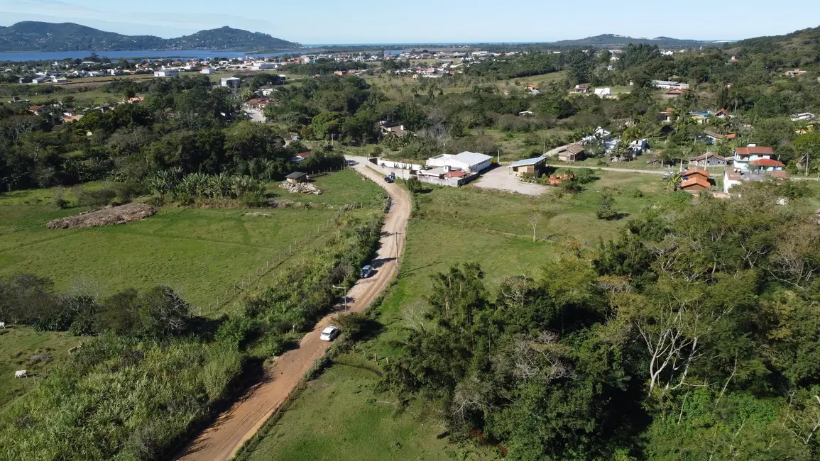 Foto 4 de Terreno / Lote à venda, 2276m2 em Garopaba - SC