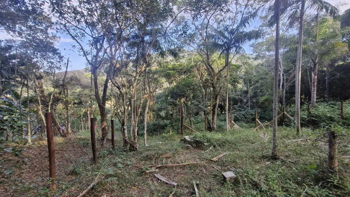 Foto 2 de Terreno / Lote à venda, 630m2 em Garopaba - SC