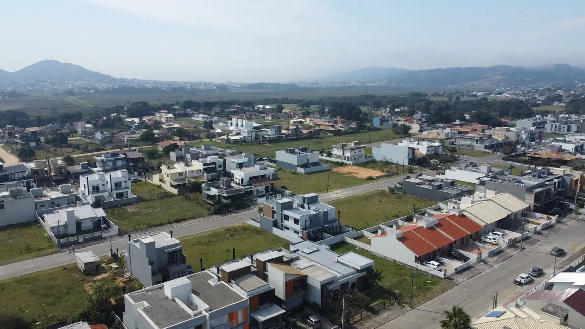 Foto 9 de Terreno / Lote à venda, 414m2 em Garopaba - SC