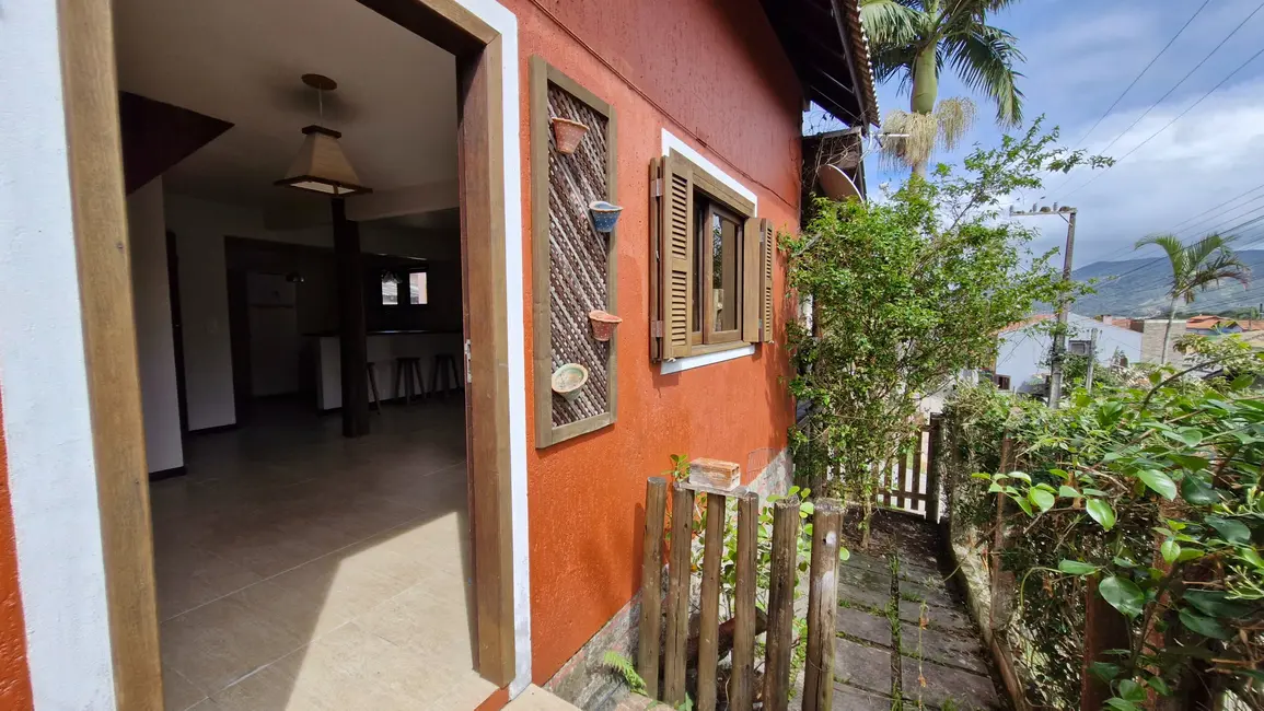 Foto 7 de Casa com 3 quartos à venda, 260m2 em Garopaba - SC