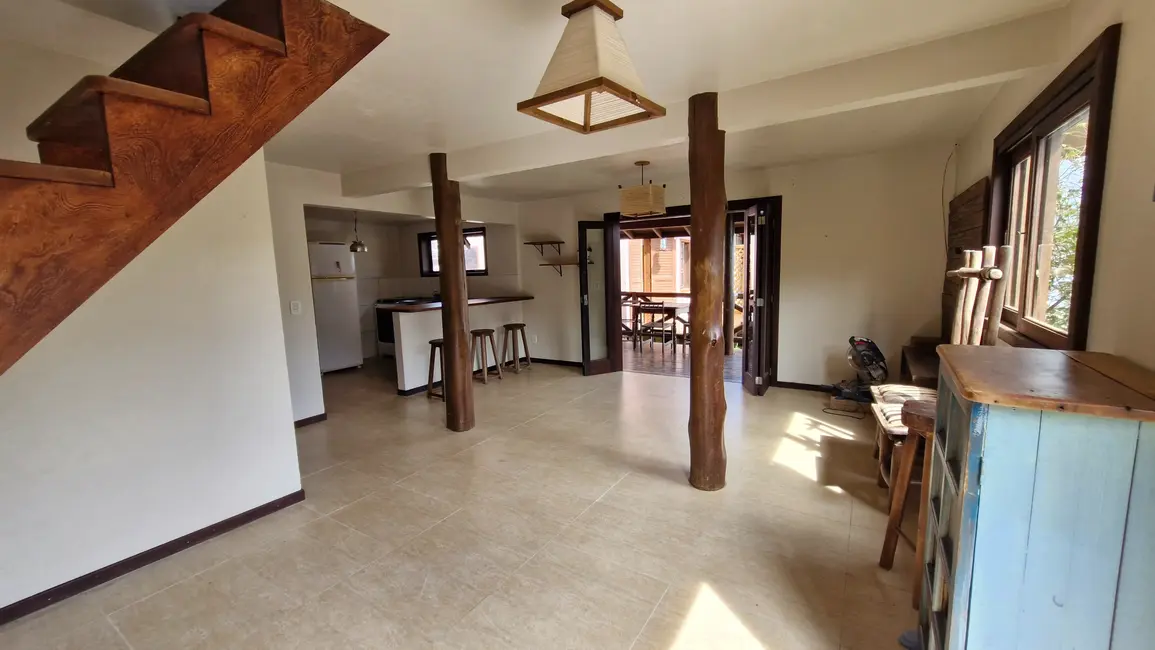 Foto 8 de Casa com 3 quartos à venda, 260m2 em Garopaba - SC