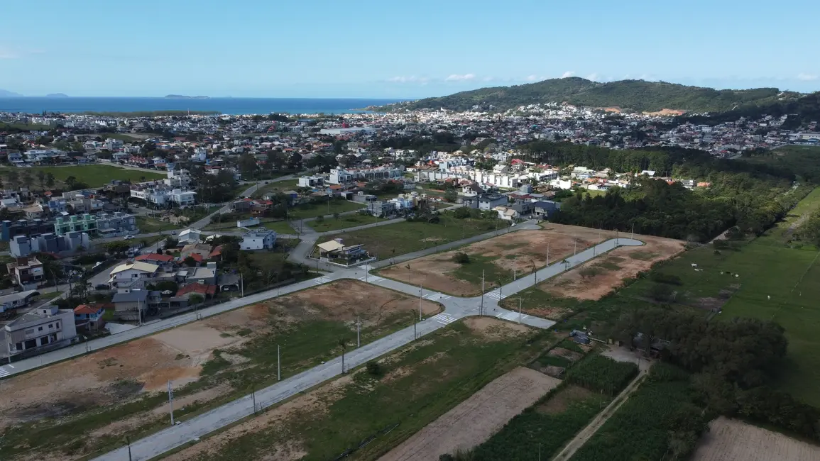 Foto 6 de Terreno / Lote à venda, 360m2 em Garopaba - SC
