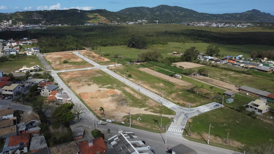 Foto 5 de Terreno / Lote à venda, 360m2 em Garopaba - SC