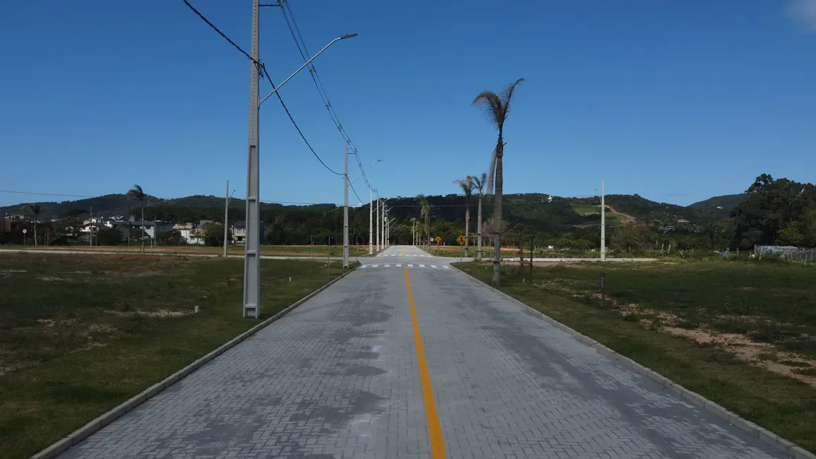Foto 9 de Terreno / Lote à venda, 360m2 em Garopaba - SC