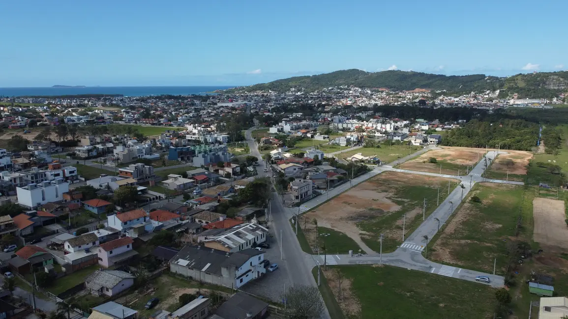Foto 3 de Terreno / Lote à venda, 360m2 em Garopaba - SC