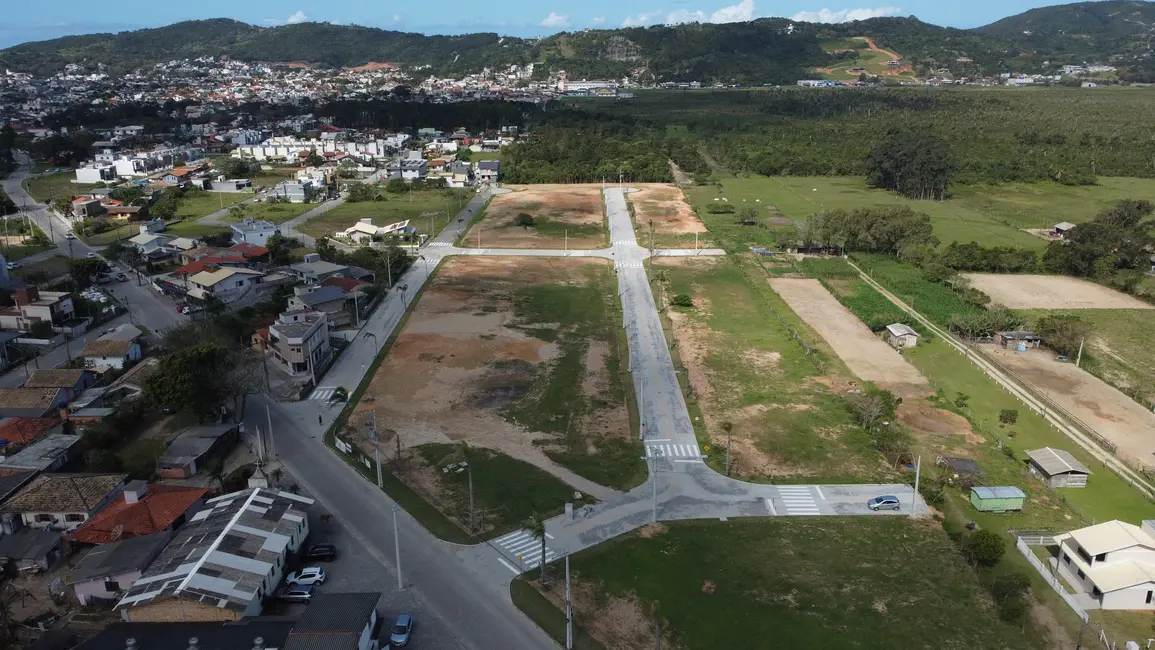 Foto 4 de Terreno / Lote à venda, 360m2 em Garopaba - SC