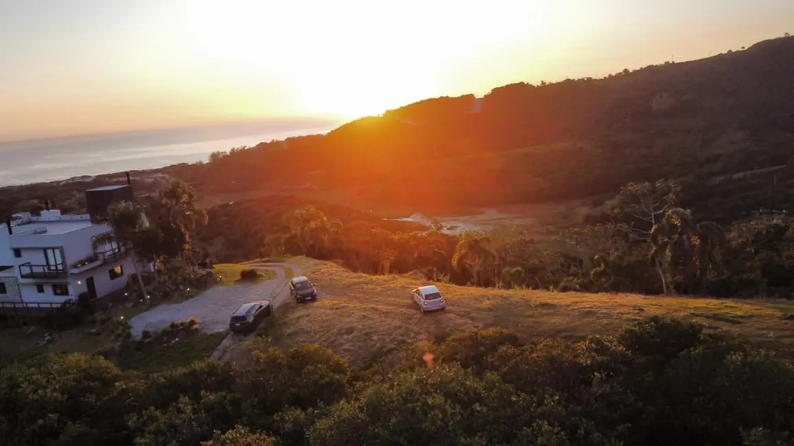 Foto 2 de Terreno / Lote à venda, 2474m2 em Garopaba - SC