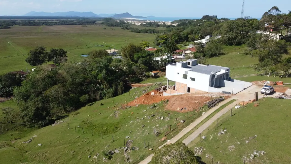 Foto 7 de Terreno / Lote à venda, 345m2 em Garopaba - SC