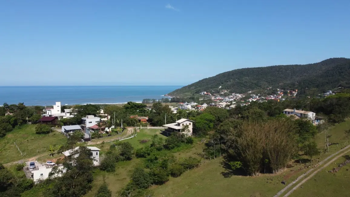 Foto 5 de Terreno / Lote à venda, 345m2 em Garopaba - SC