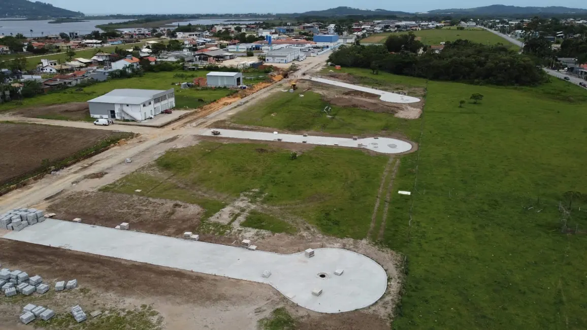 Foto 5 de Terreno / Lote à venda, 360m2 em Garopaba - SC