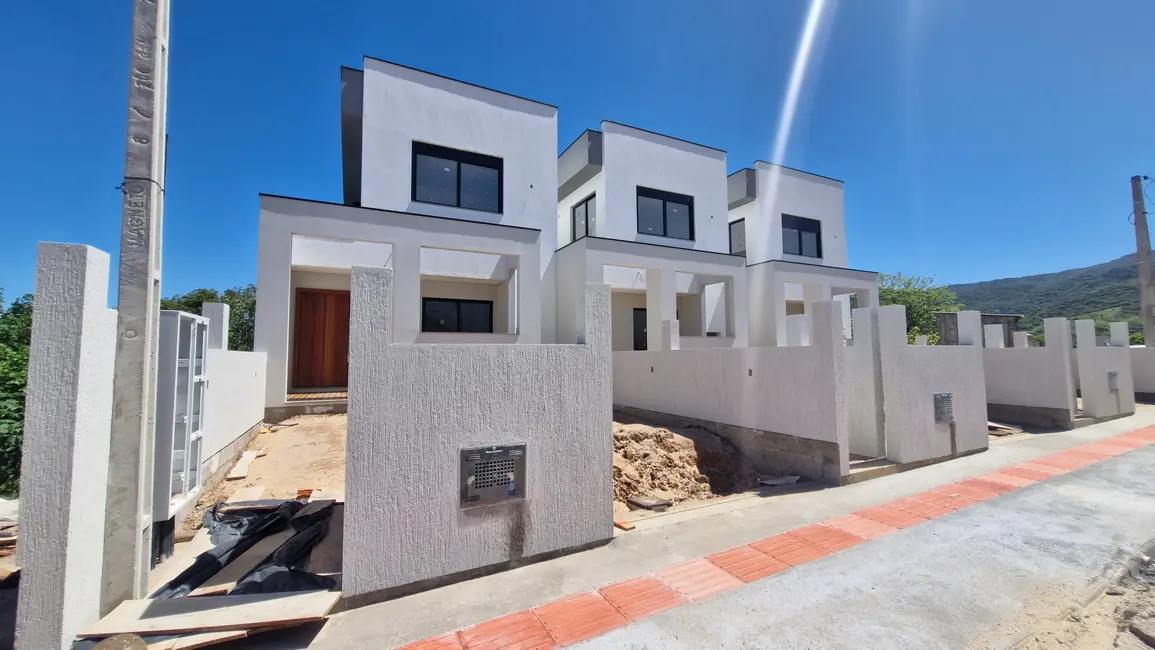 Foto 5 de Casa com 3 quartos à venda, 127m2 em Garopaba - SC