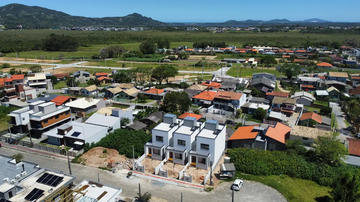 Foto 4 de Casa com 3 quartos à venda, 127m2 em Garopaba - SC