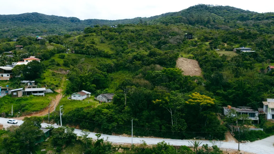 Foto 2 de Terreno / Lote à venda, 4220m2 em Garopaba - SC