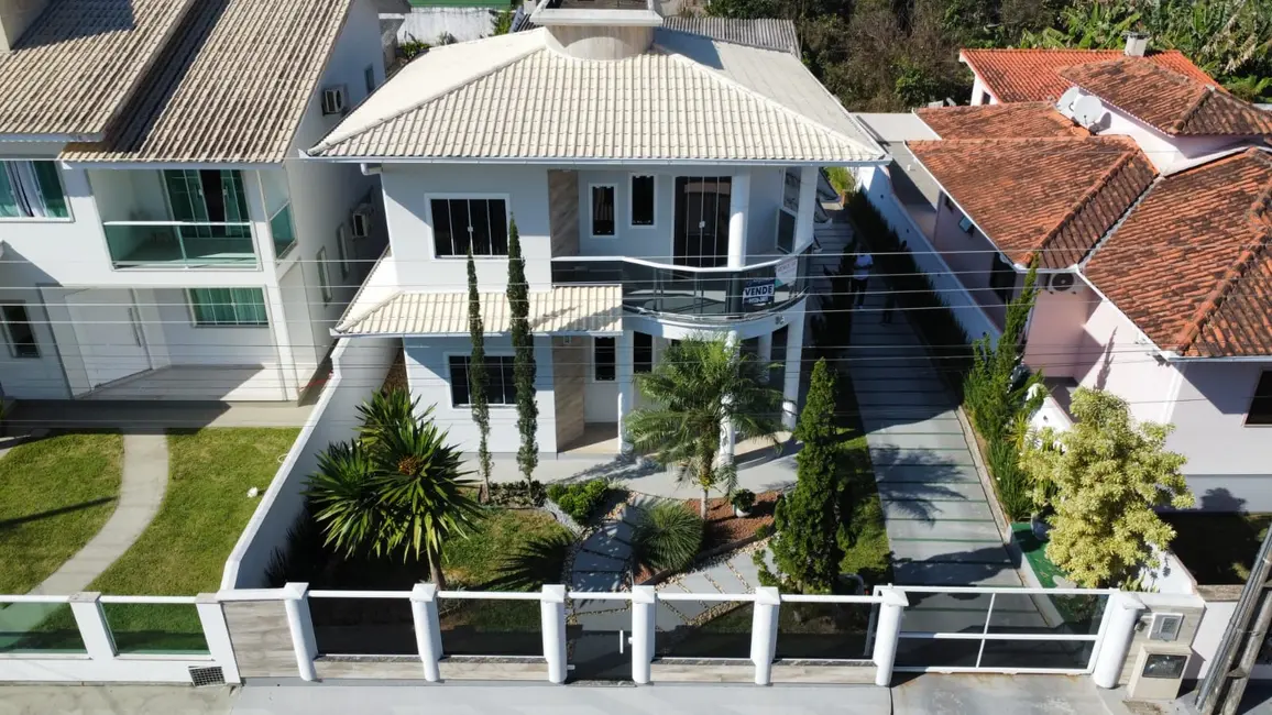 Foto 1 de Casa com 5 quartos à venda, 255m2 em Centro, Paulo Lopes - SC