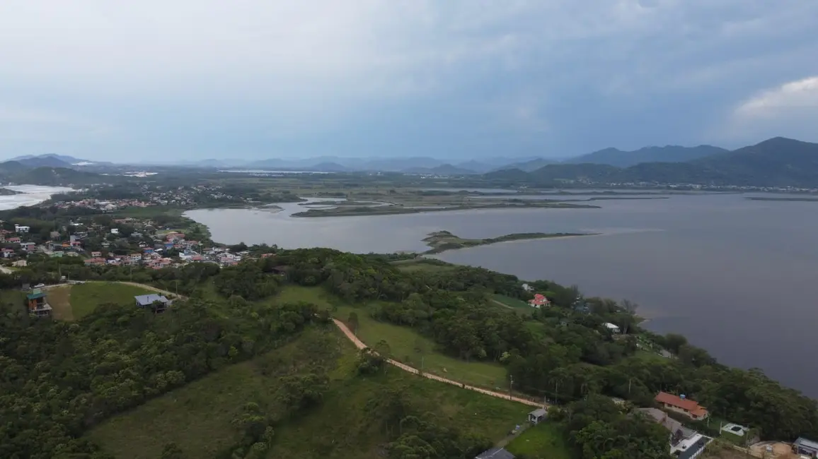 Foto 2 de Terreno / Lote à venda, 3013m2 em Garopaba - SC