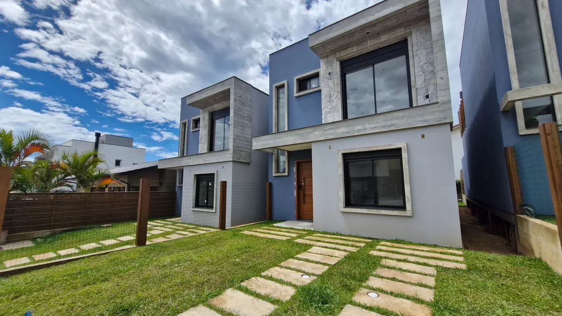 Foto 1 de Casa com 3 quartos à venda, 178m2 em Garopaba - SC